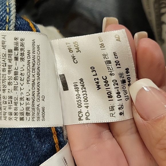 LEVI'S 550 JEANS - Picture 6 of 9
